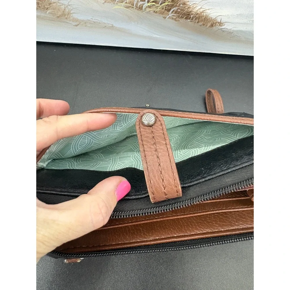 The Sak Iris Leather Wristlet Wallet Black Brown Zip Around Clutch